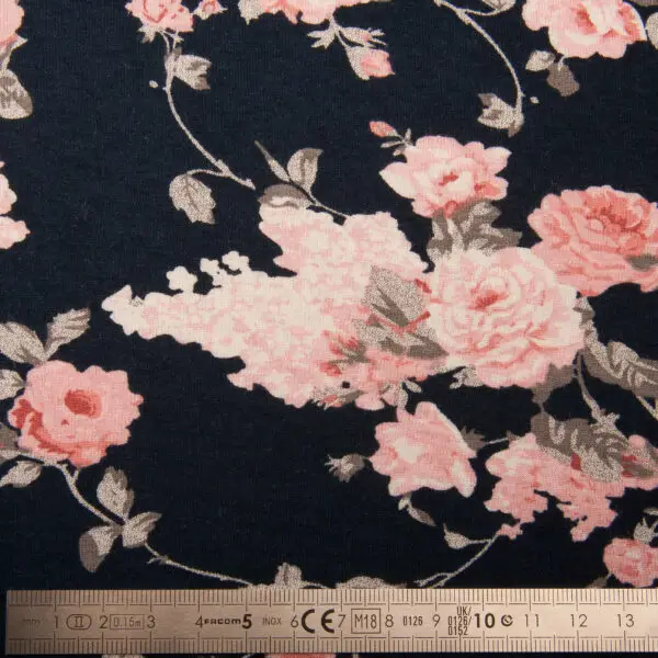 Jersey Viscose Bouquet / Roses Marine – Image 3